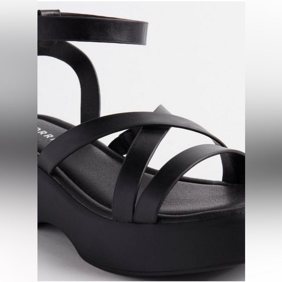 Torrid Black Strappu Sandals - Picture 2 of 5